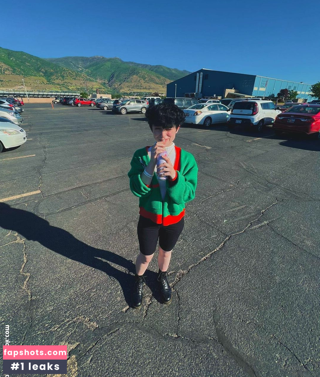 Graceful.Addison gallery photo #5