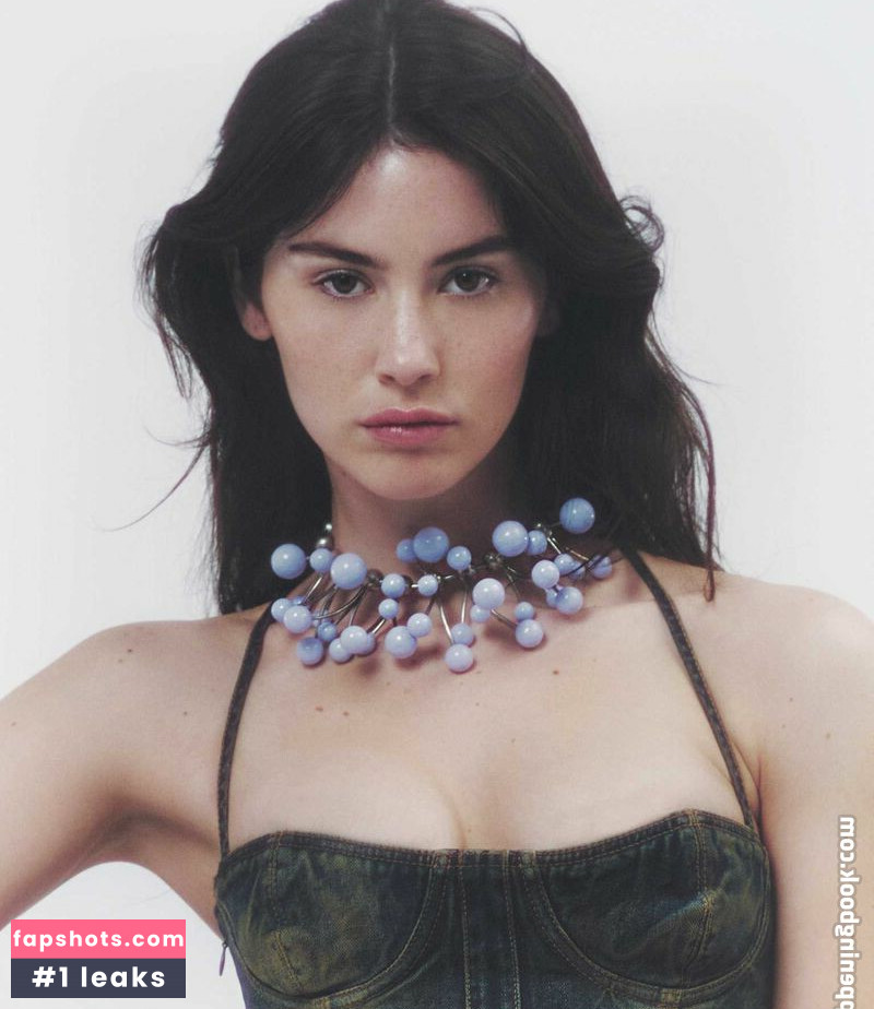 Gracie Abrams gallery photo #12