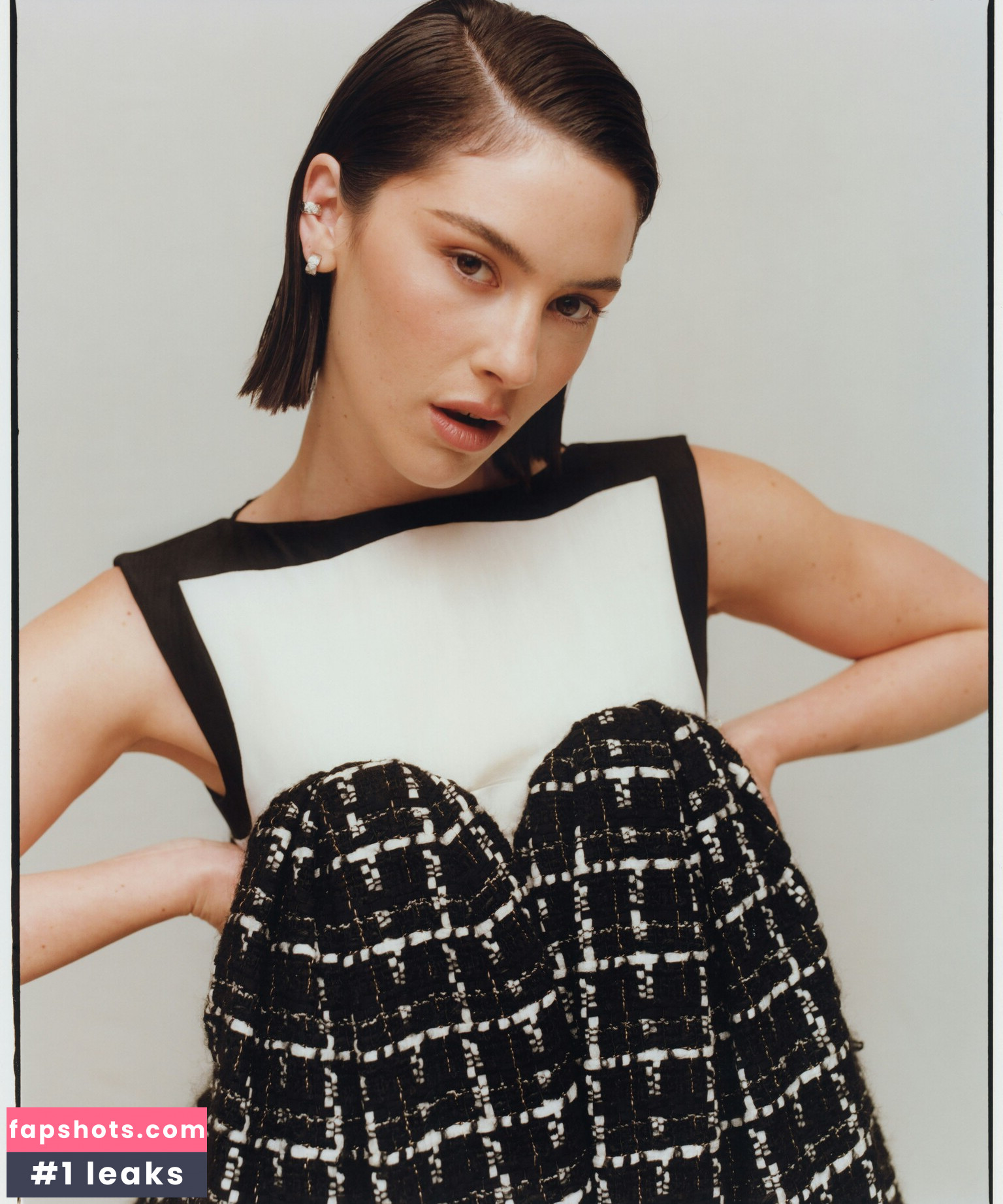 Gracie Abrams gallery photo #138