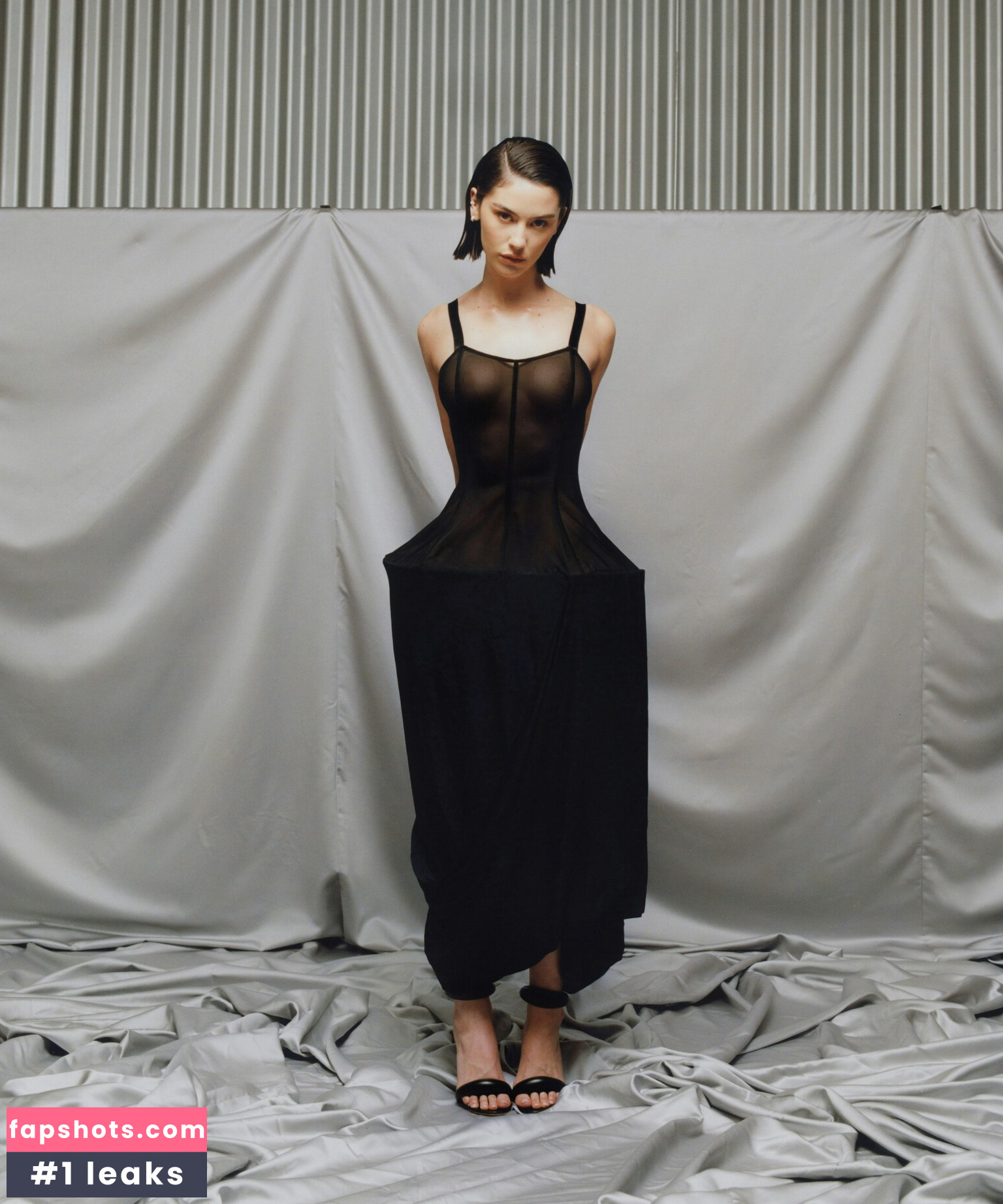 Gracie Abrams gallery photo #140