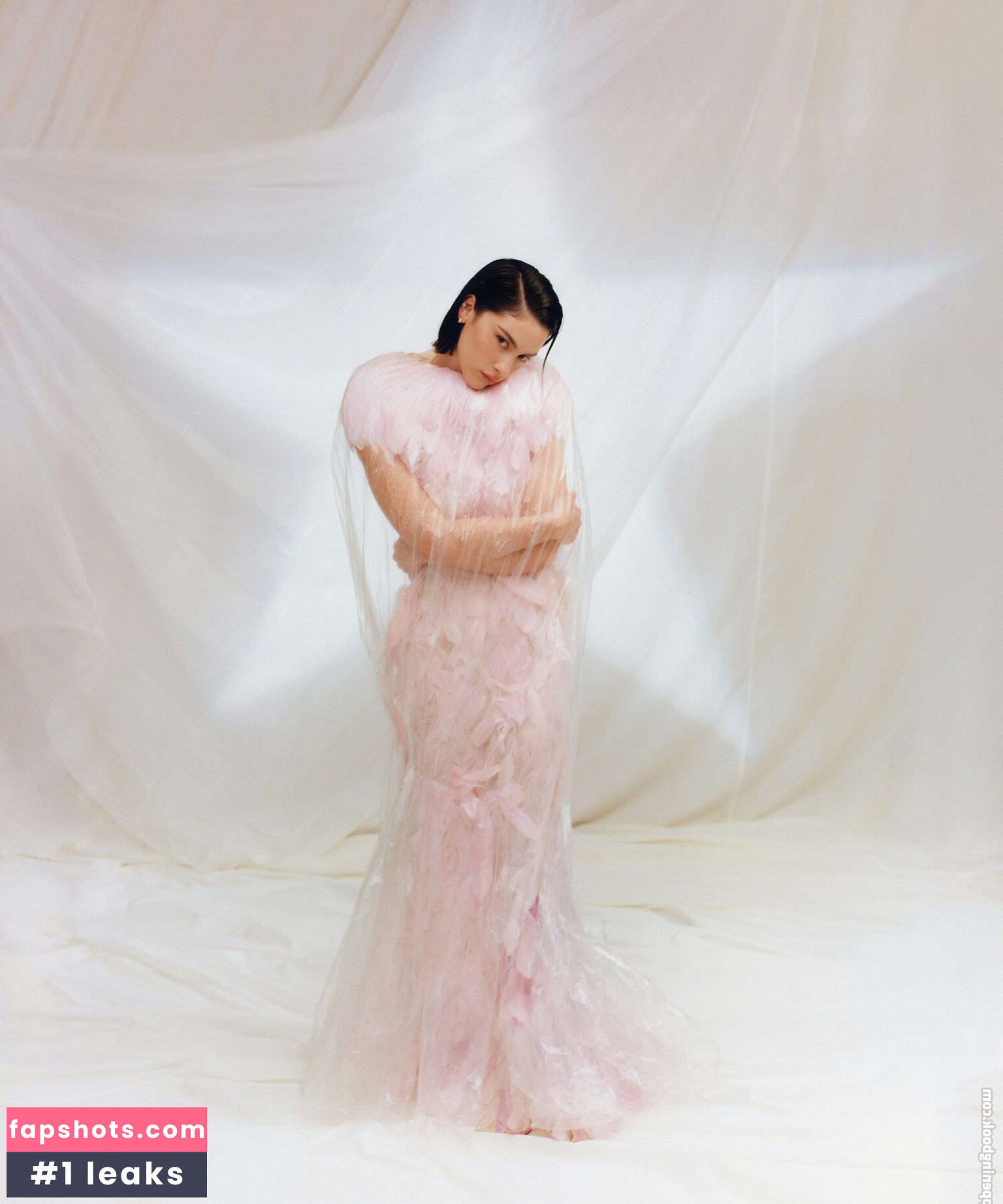 Gracie Abrams gallery photo #144