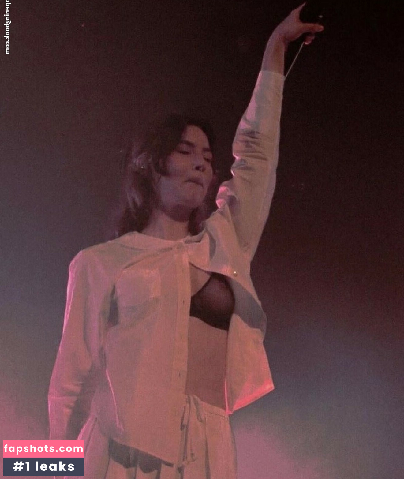 Gracie Abrams gallery photo #152