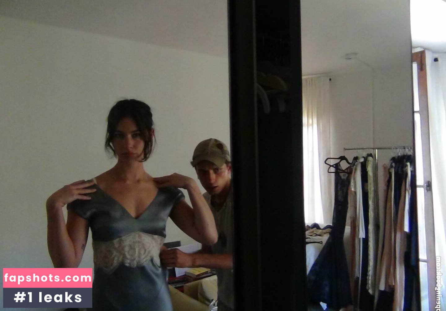 Gracie Abrams gallery photo #181