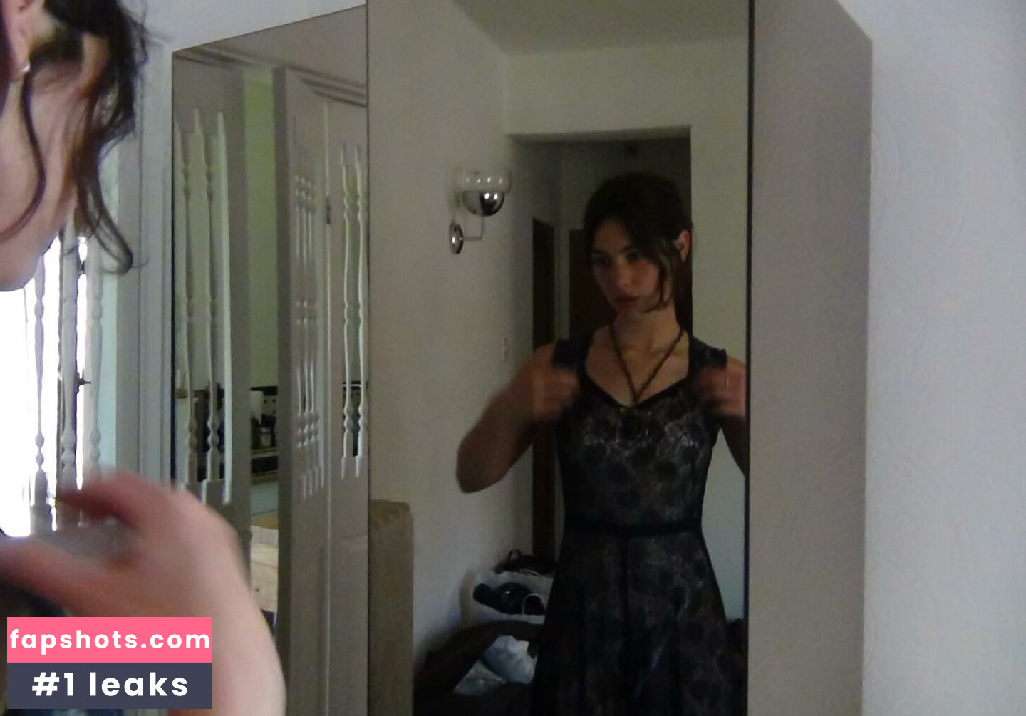 Gracie Abrams gallery photo #194