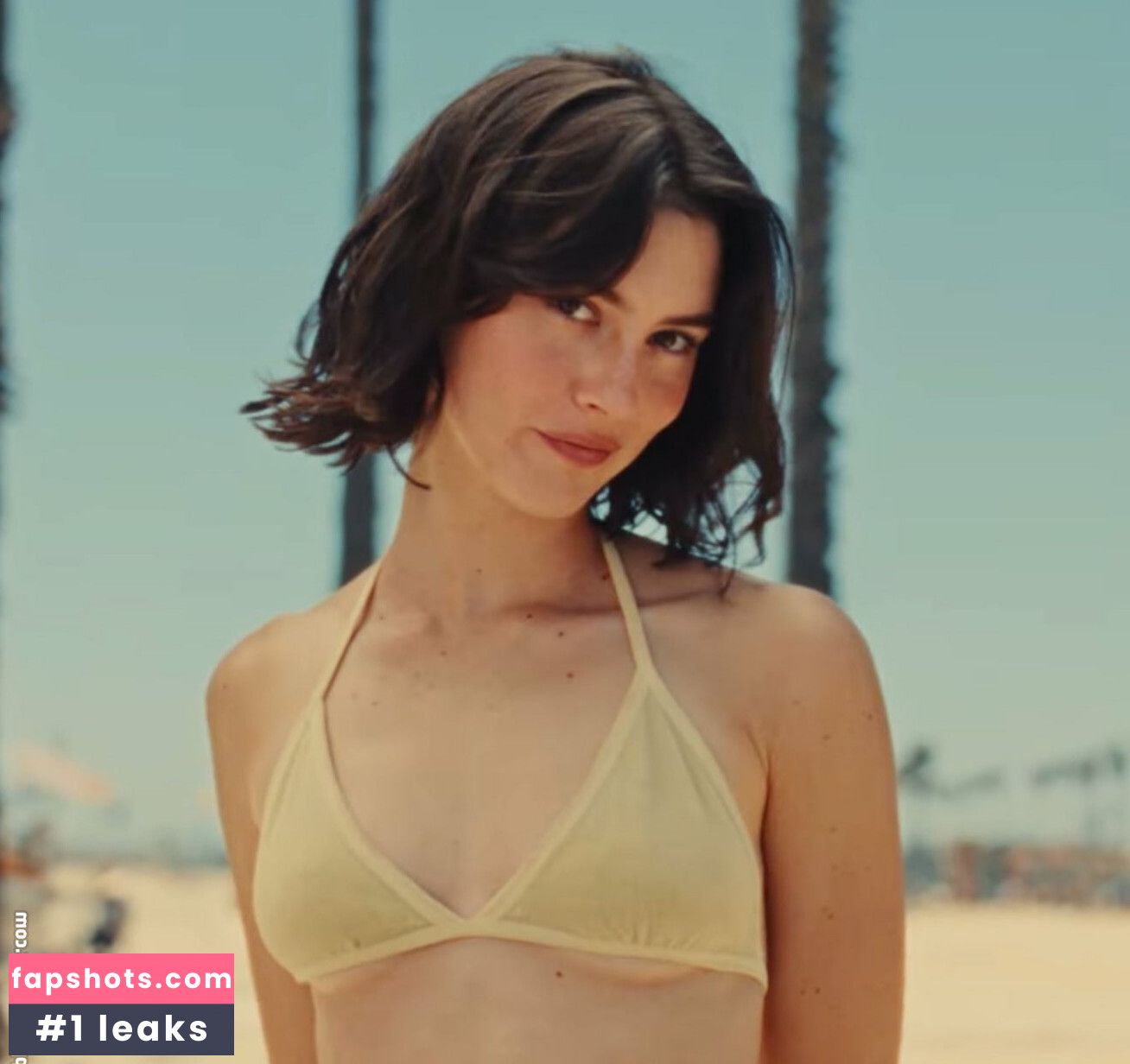 Gracie Abrams gallery photo #198