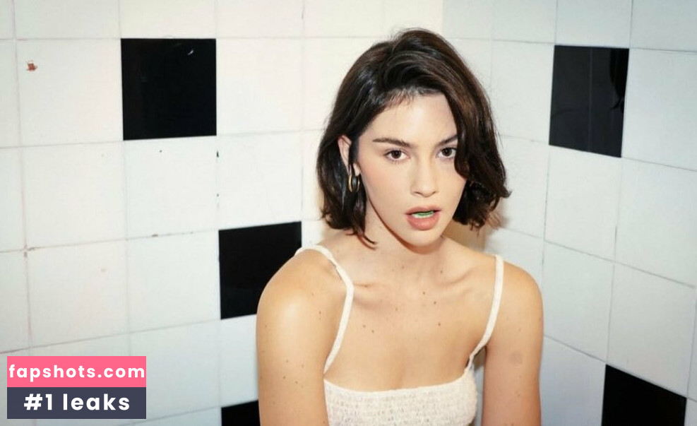 Gracie Abrams gallery photo #200