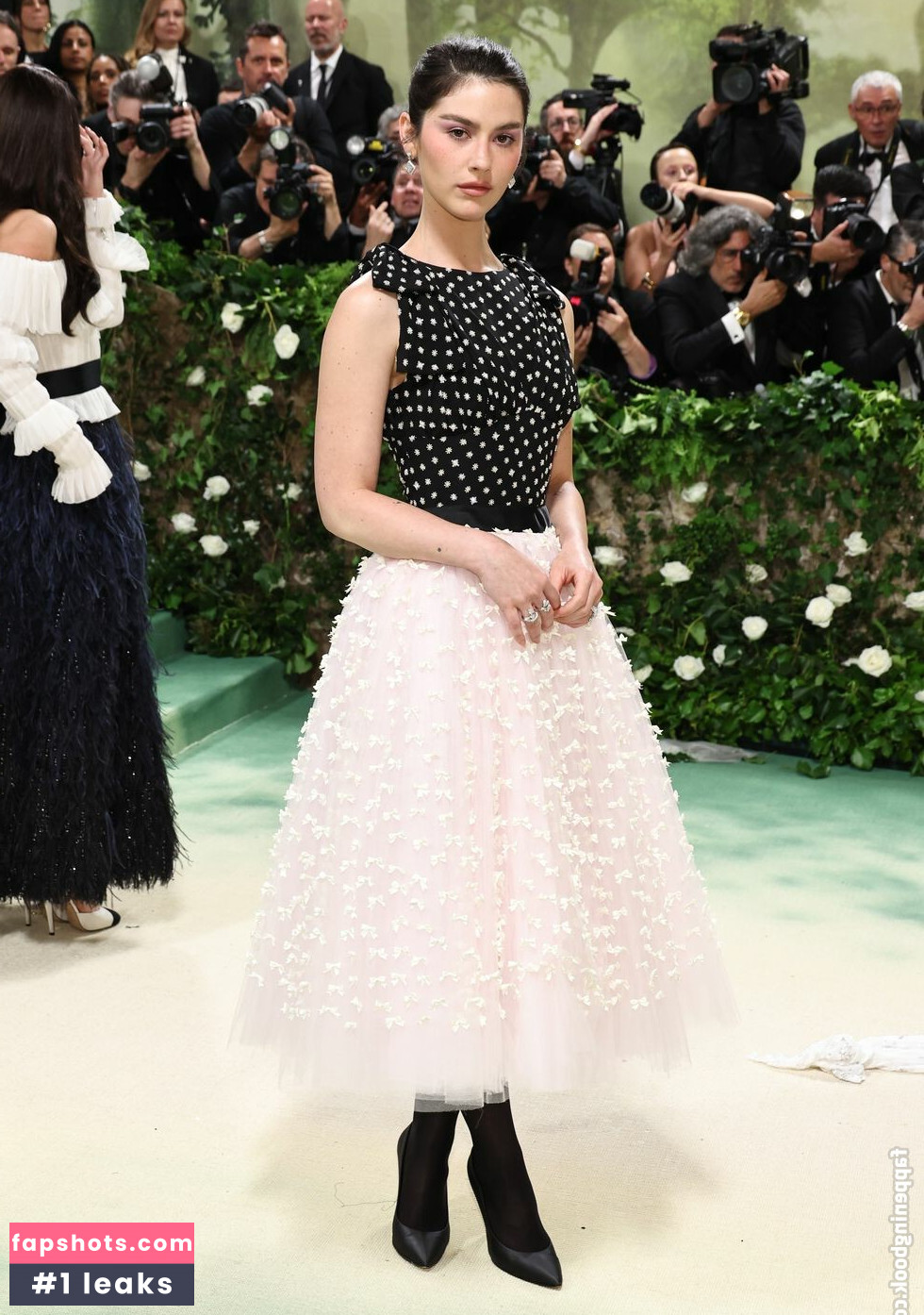 Gracie Abrams gallery photo #207