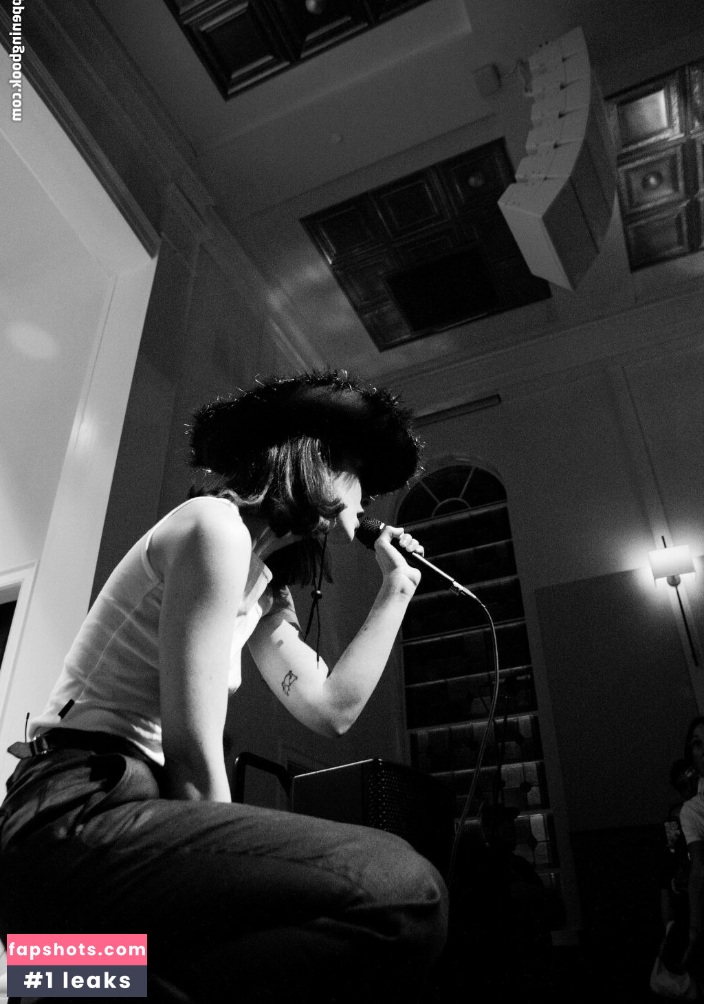 Gracie Abrams gallery photo #224