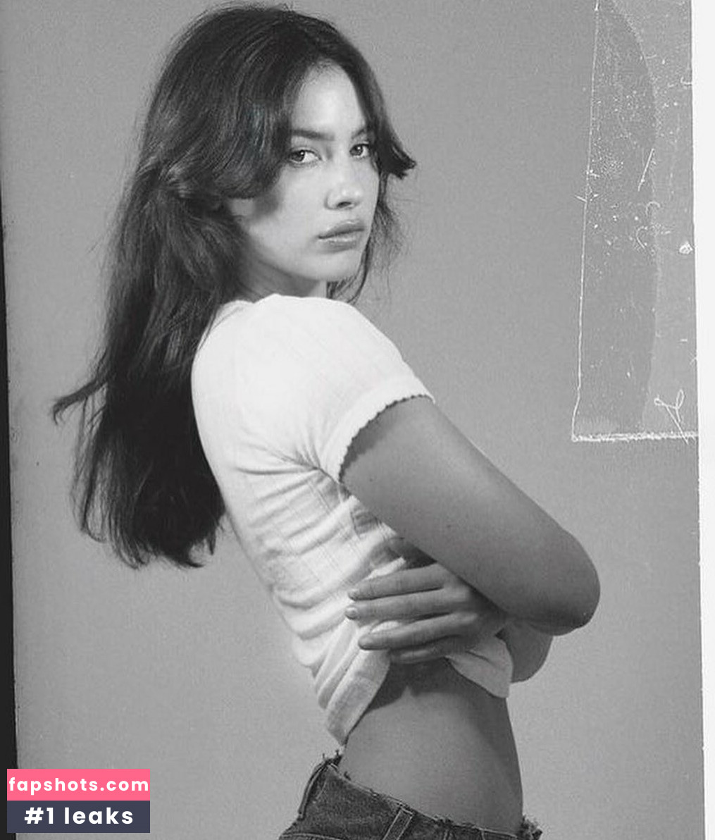 Gracie Abrams gallery photo #308