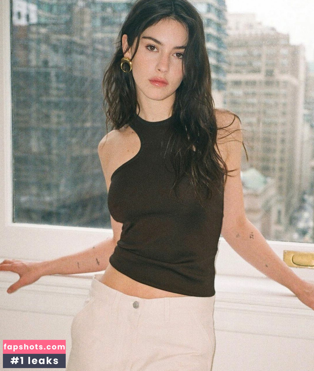 Gracie Abrams gallery photo #317