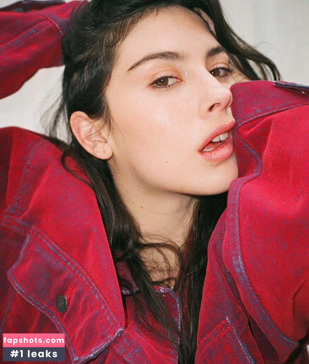 Gracie Abrams gallery photo #321