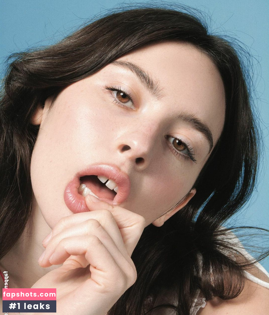 Gracie Abrams gallery photo #324