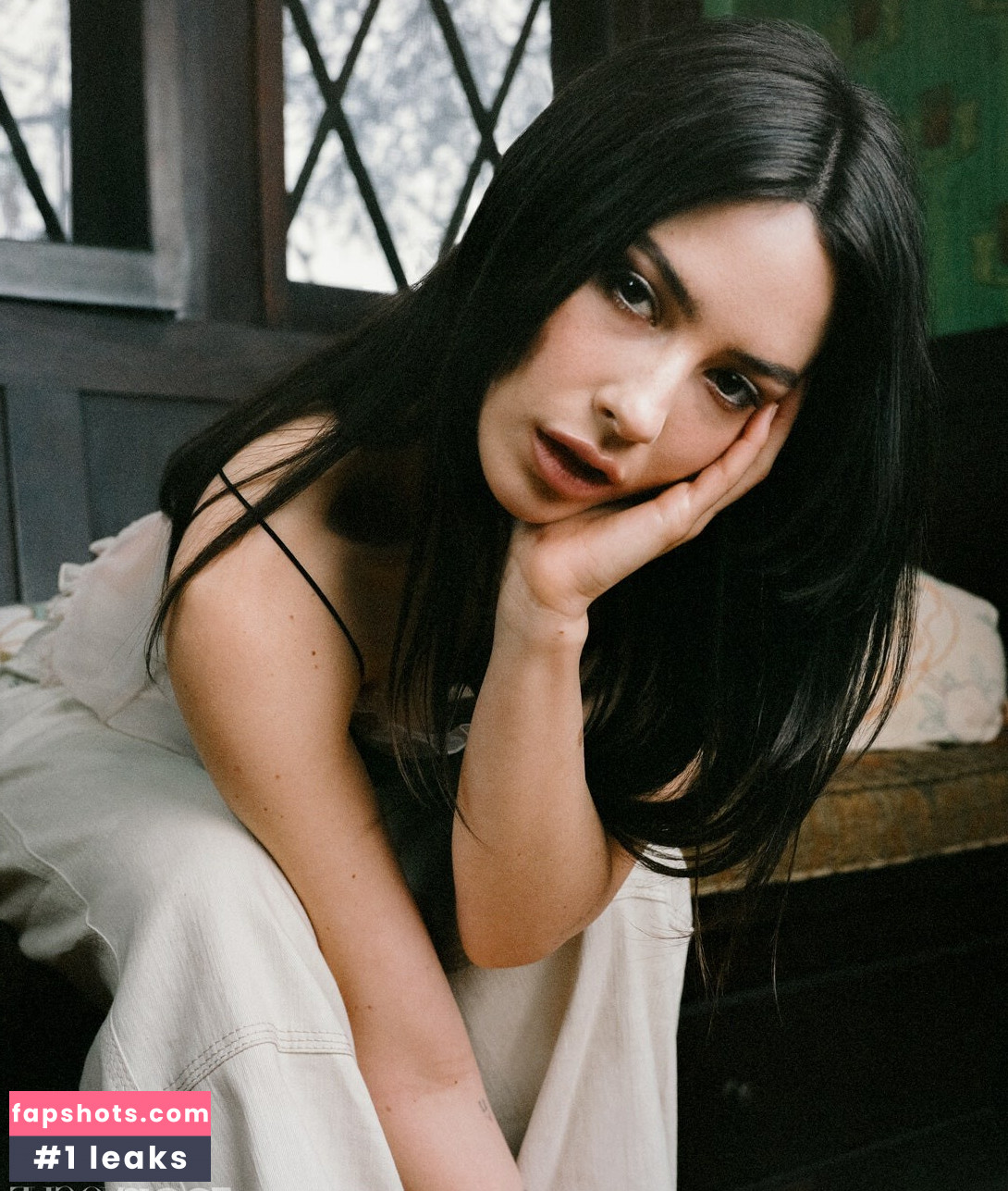 Gracie Abrams gallery photo #328