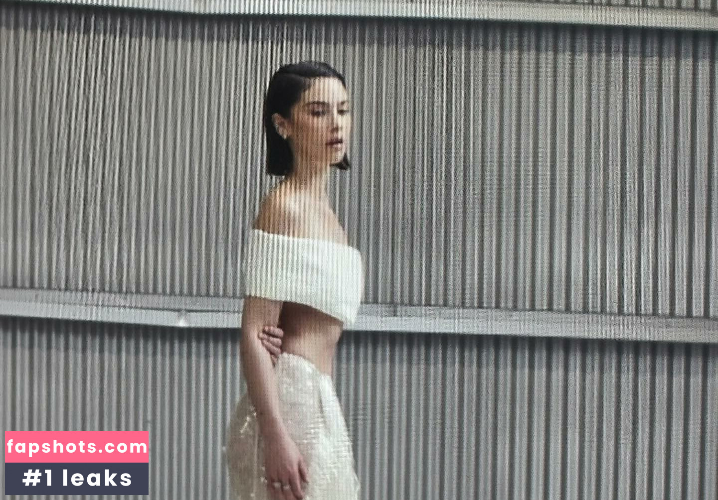 Gracie Abrams gallery photo #43