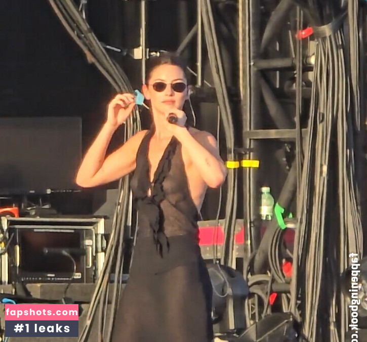 Gracie Abrams gallery photo #46