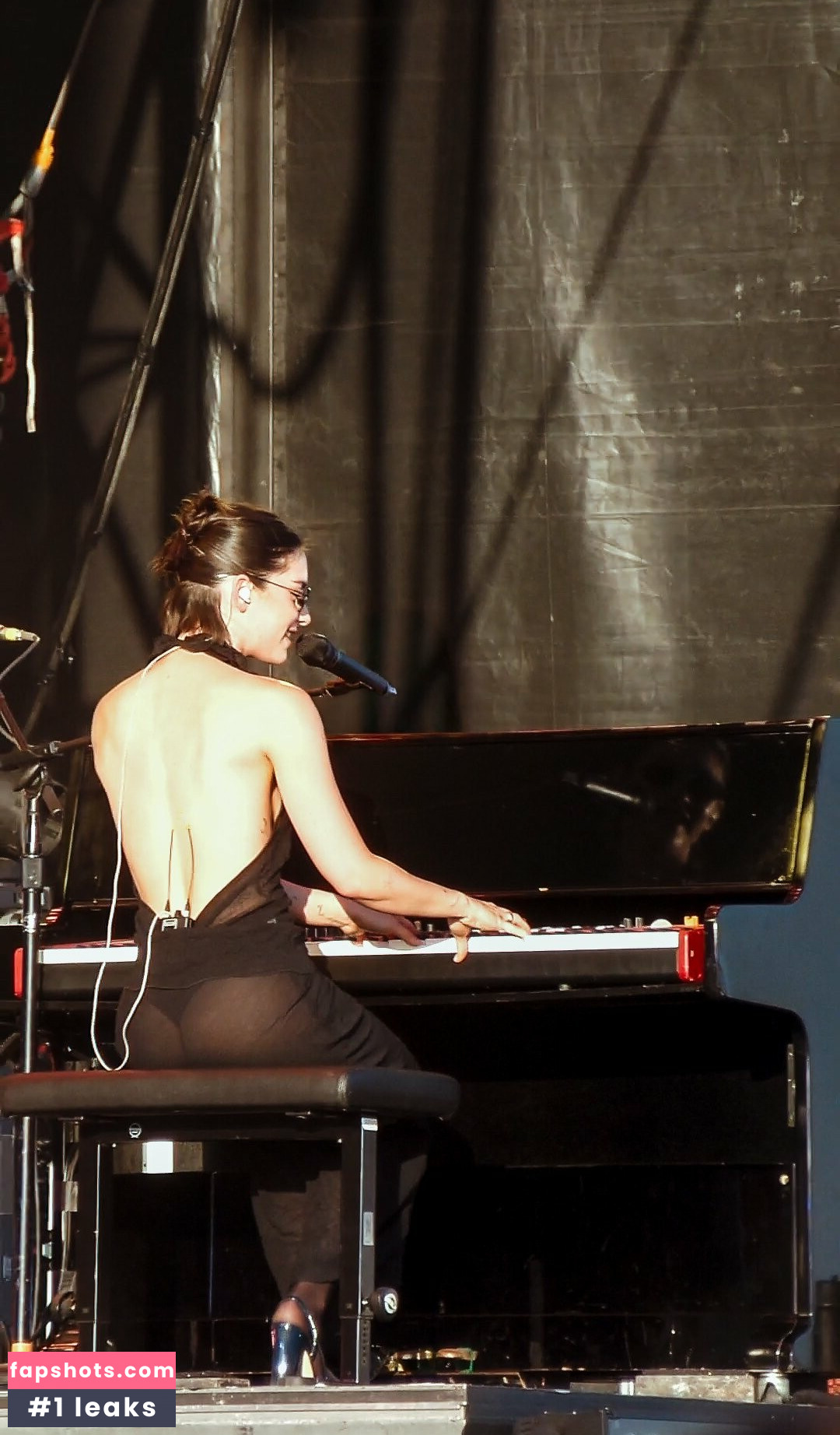 Gracie Abrams gallery photo #51