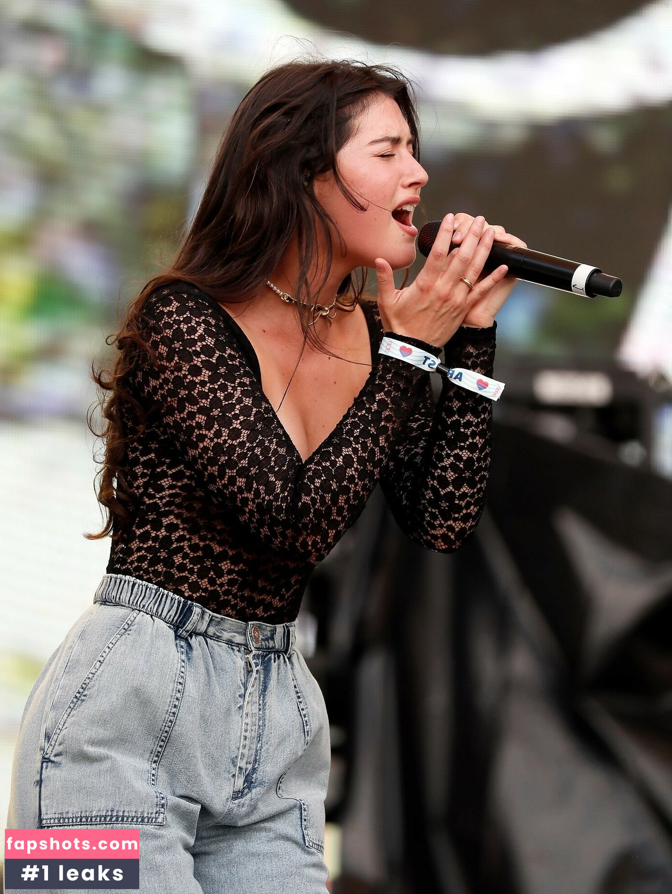 Gracie Abrams gallery photo #83