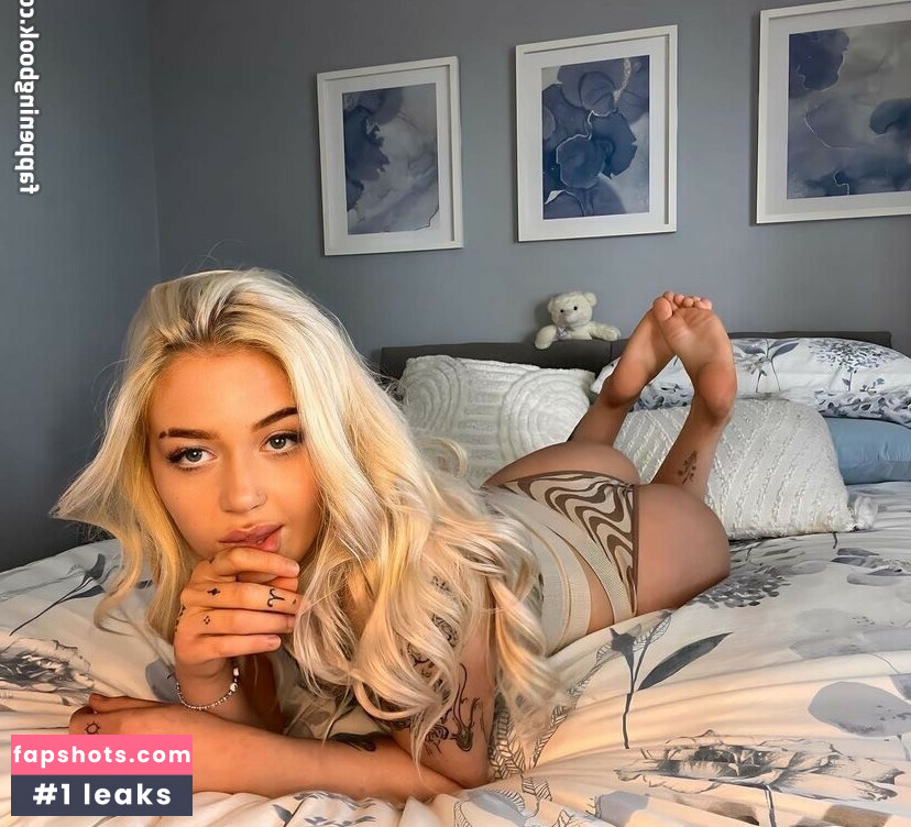 Gracie Bennett gallery photo #23