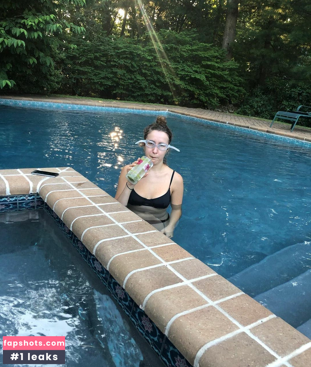 Gracie Lawrence gallery photo #20