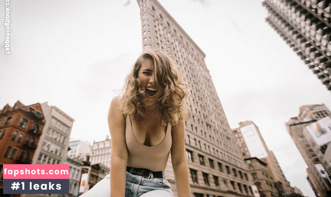 Gracie Lawrence gallery photo #3