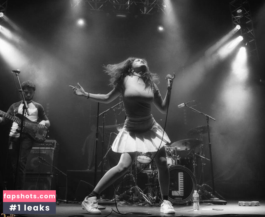 Gracie Lawrence gallery photo #5