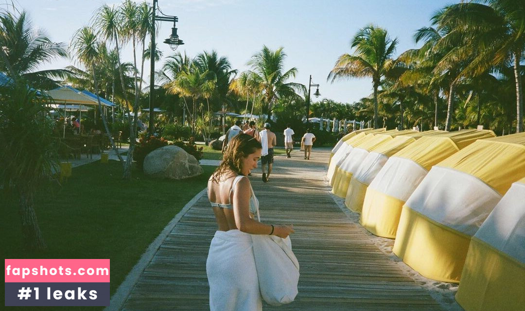 Gracie Lawrence gallery photo #6