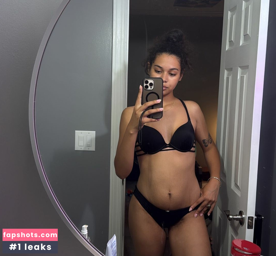 Gracie Walker nude babe gallery