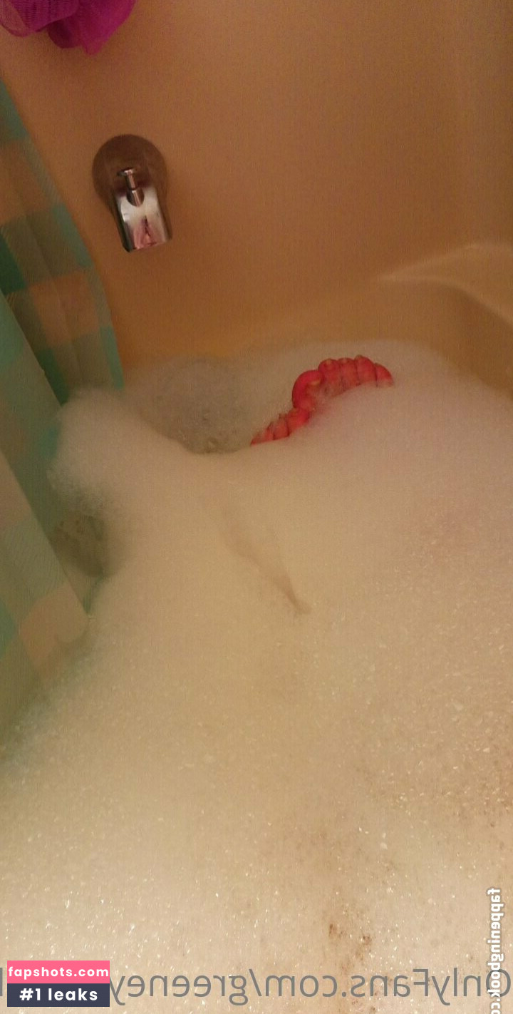 greeneyeddoll91 gallery photo #2