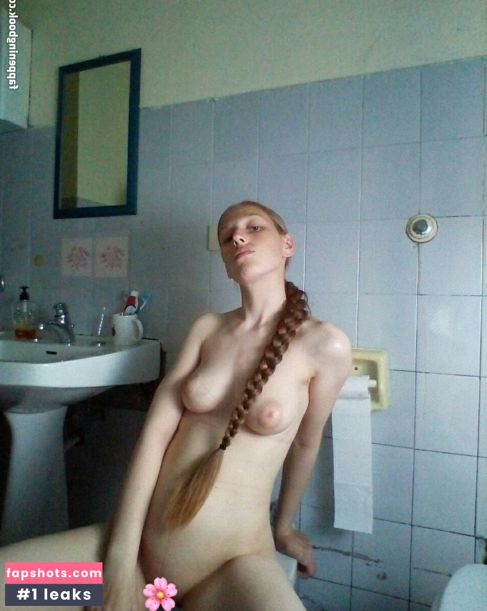 Gresia Lella gallery photo #7