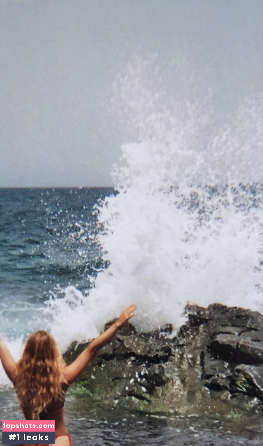 Greta Charlotte gallery photo #10