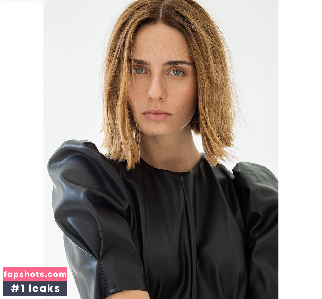 Greta Wagener nude babe gallery