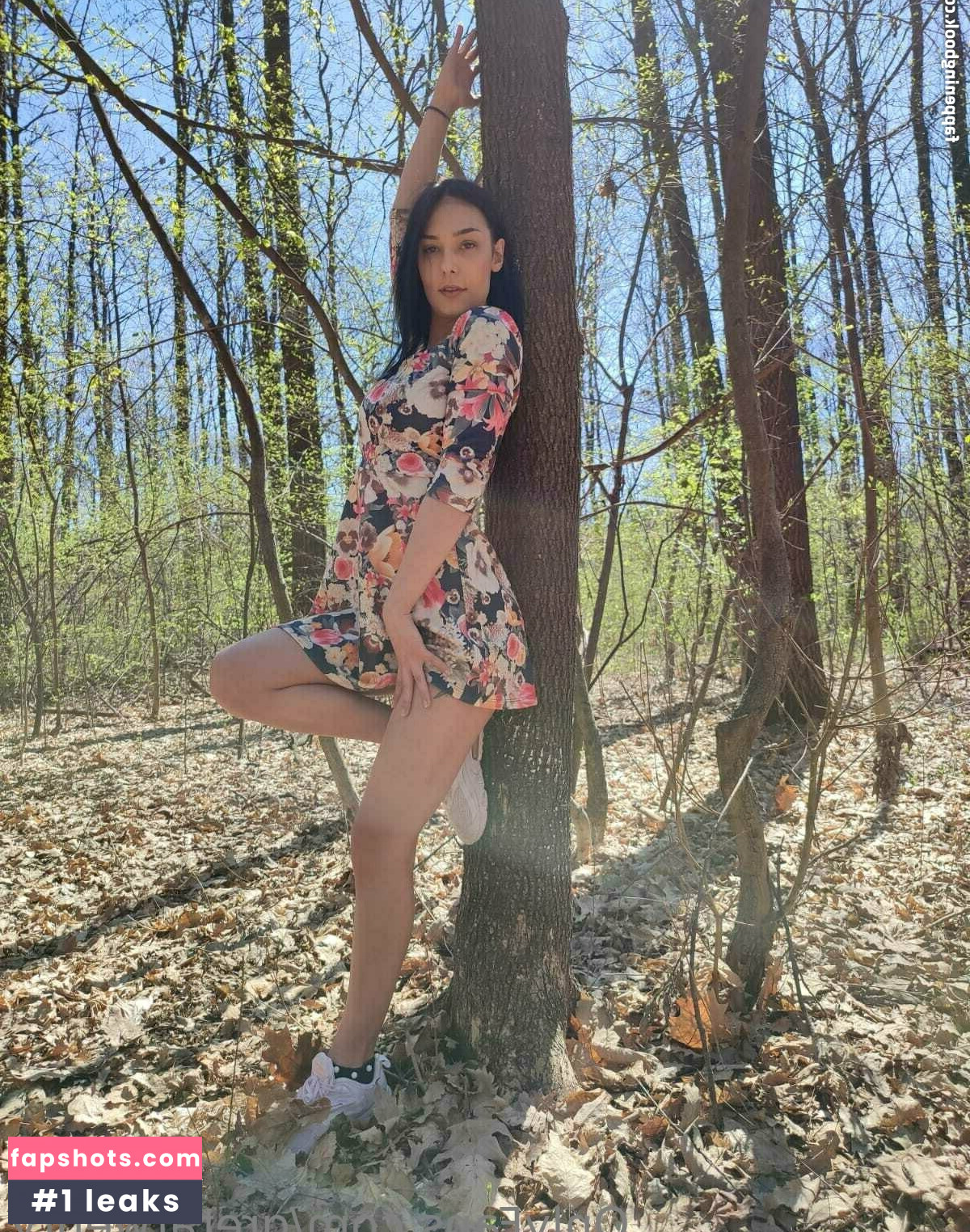 gretatwenty gallery photo #22