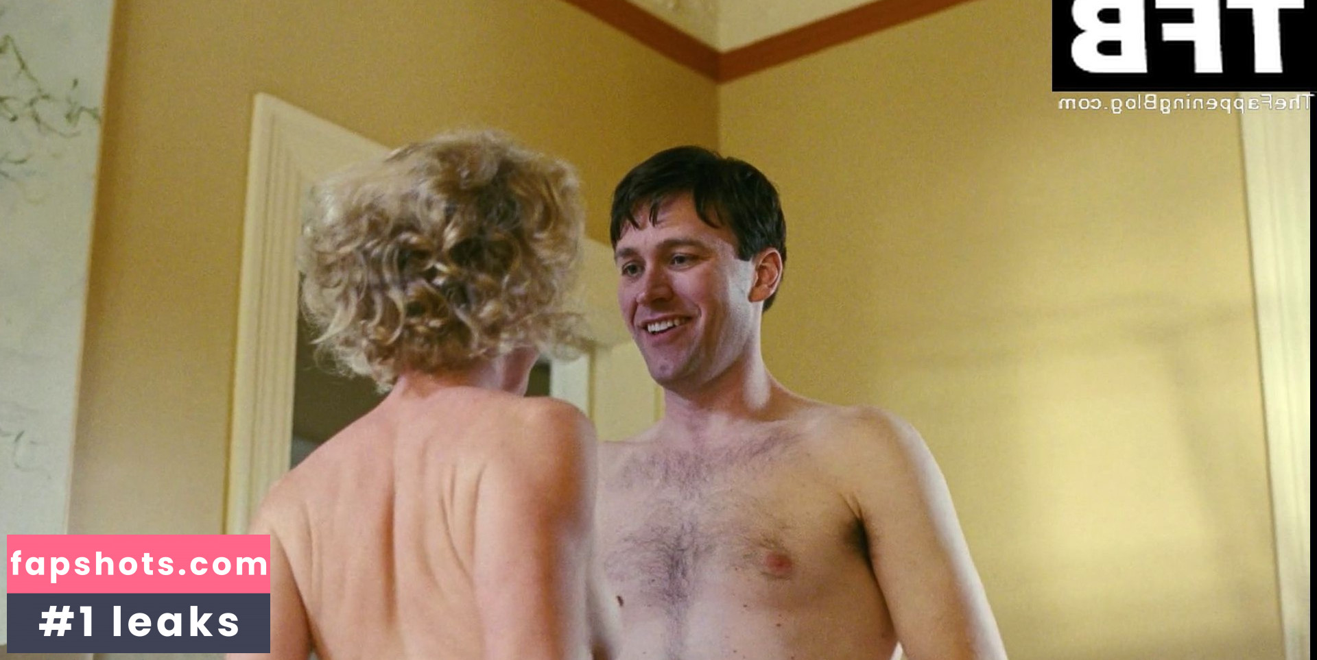 Gretchen Mol gallery photo #134