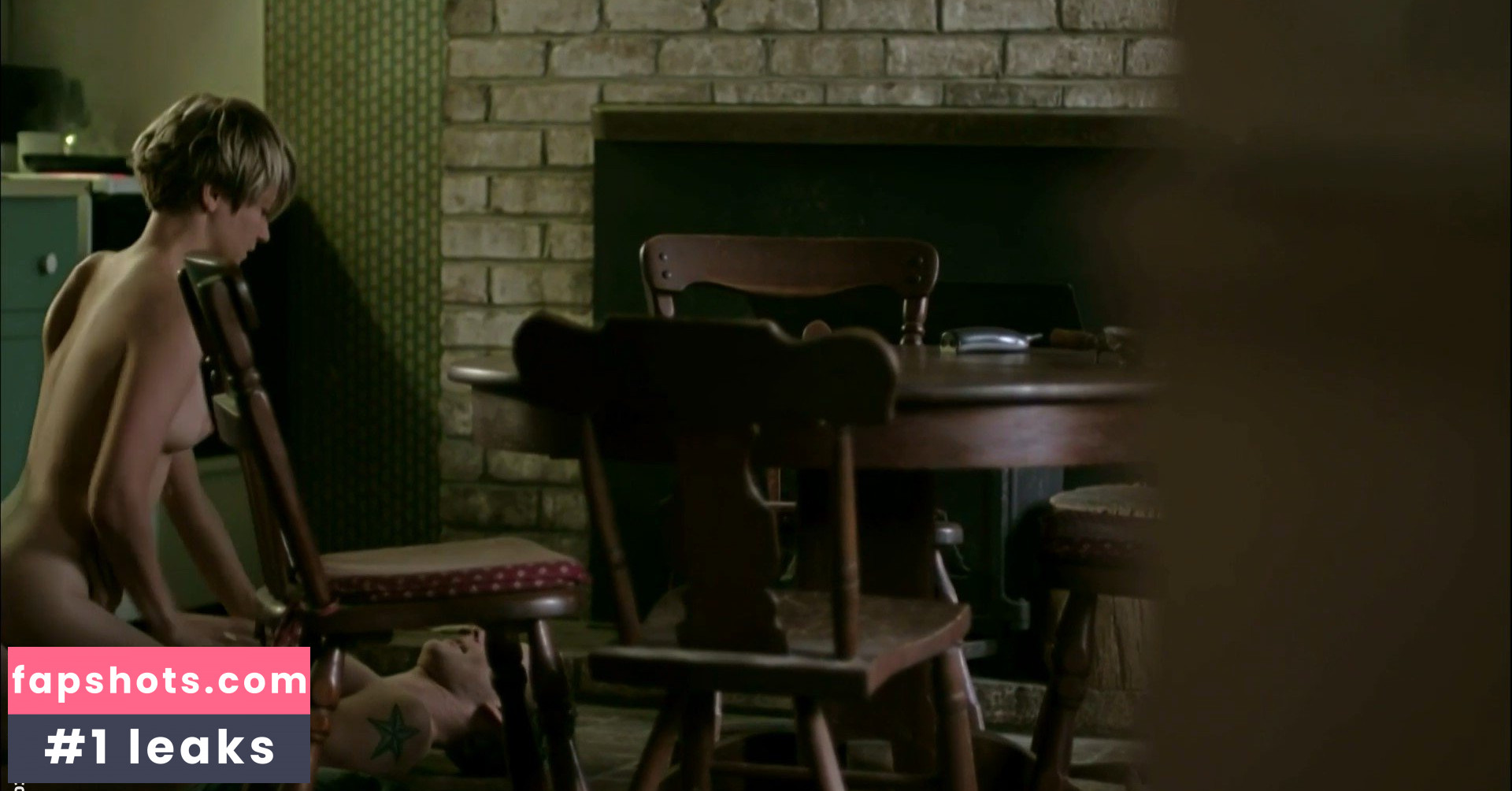 Gretchen Mol gallery photo #144