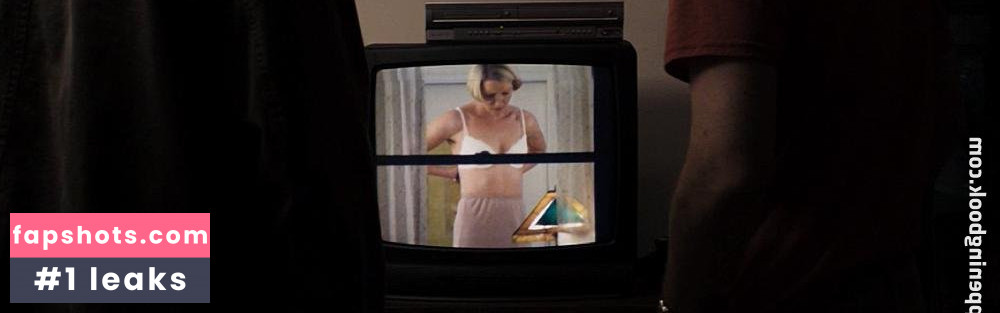 Gretchen Mol gallery photo #187