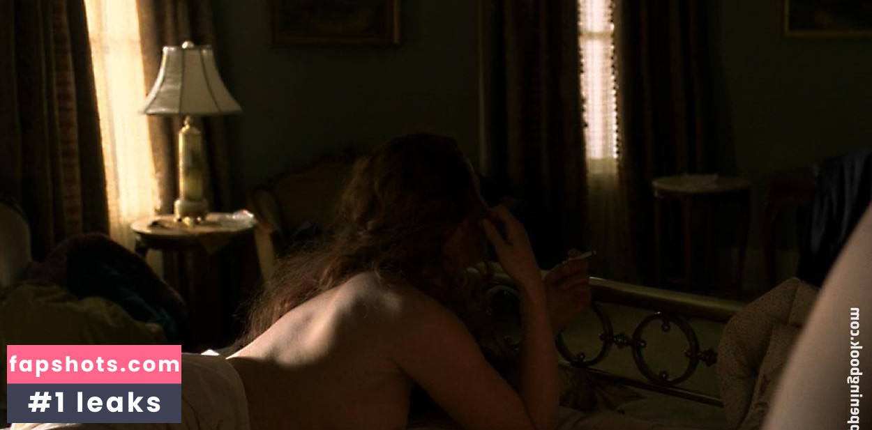 Gretchen Mol gallery photo #243