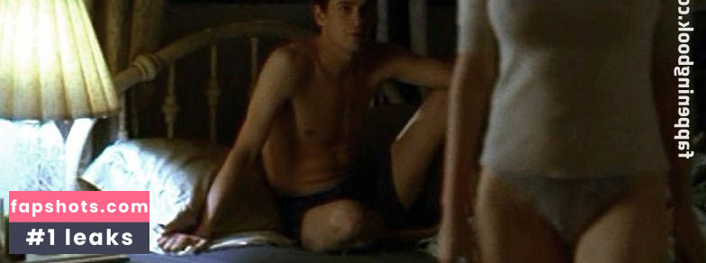 Gretchen Mol gallery photo #267