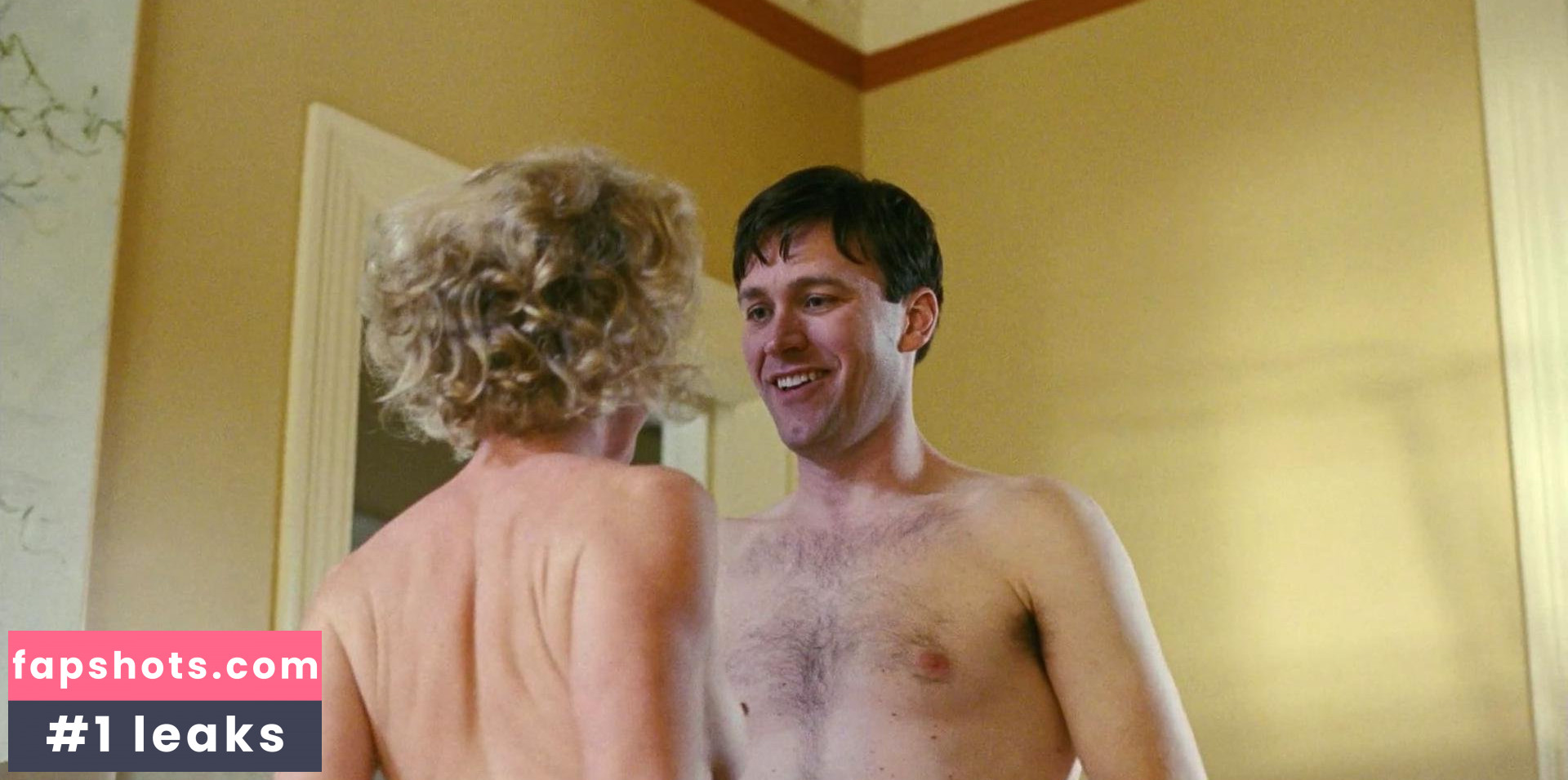 Gretchen Mol gallery photo #272