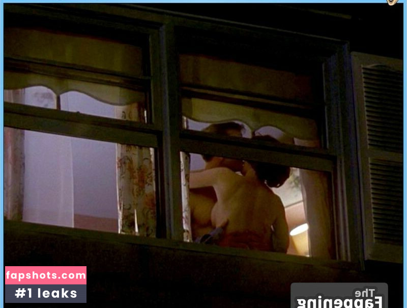 Gretchen Mol gallery photo #32