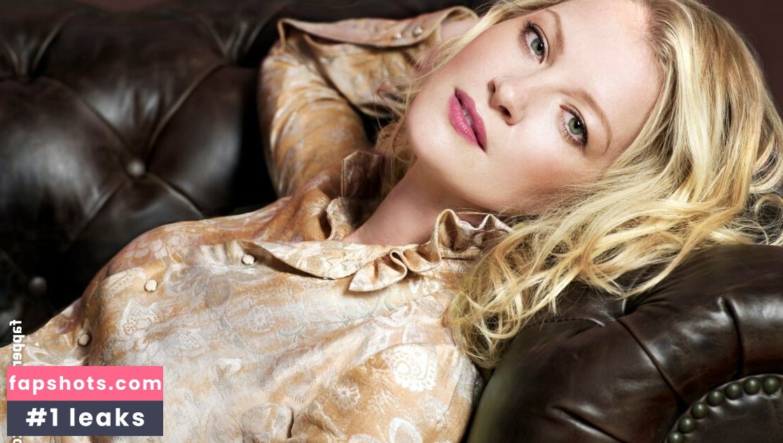 Gretchen Mol gallery photo #59