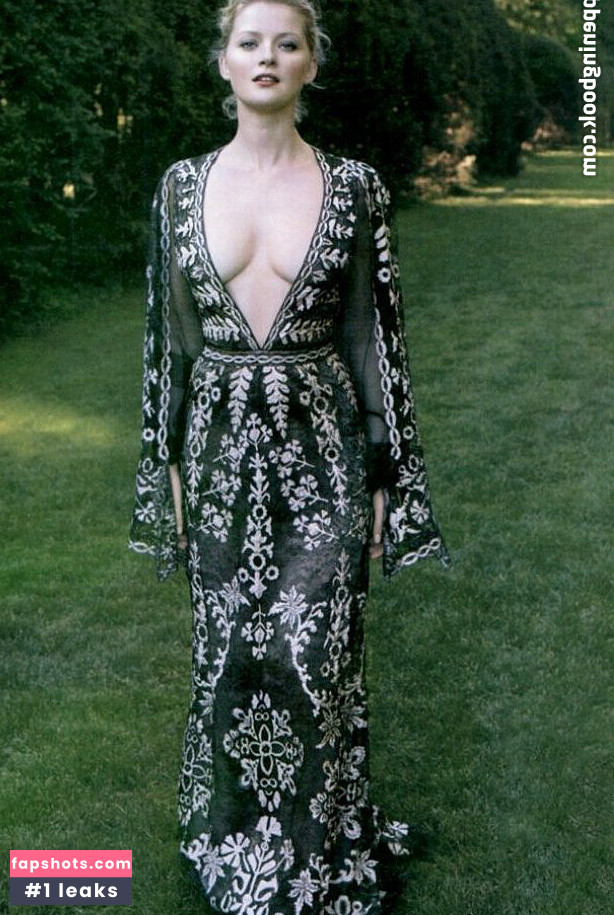 Gretchen Mol gallery photo #72