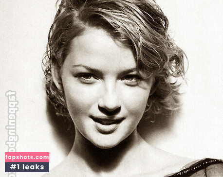 Gretchen Mol gallery photo #83