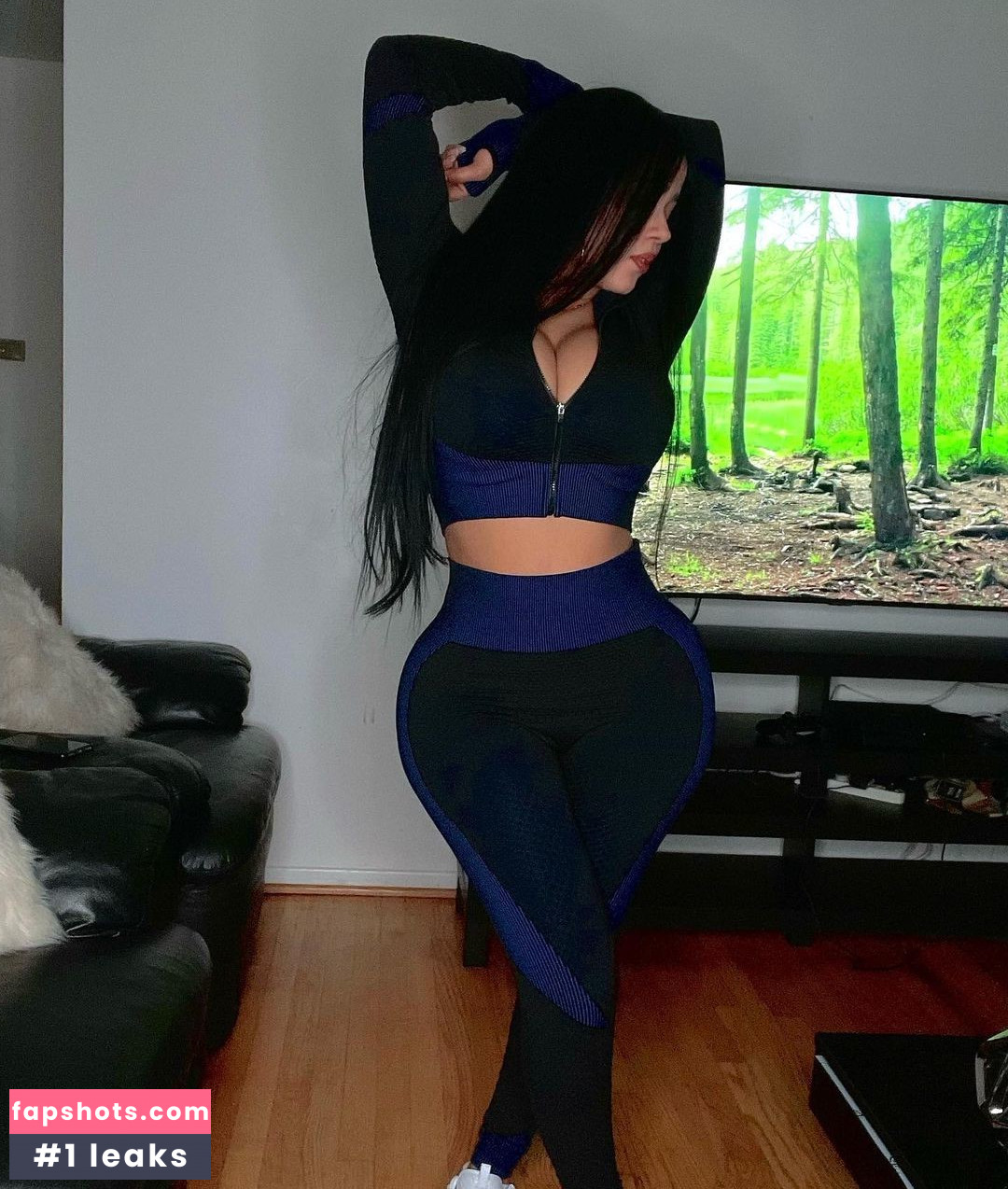 Grey Vlyt gallery photo #8