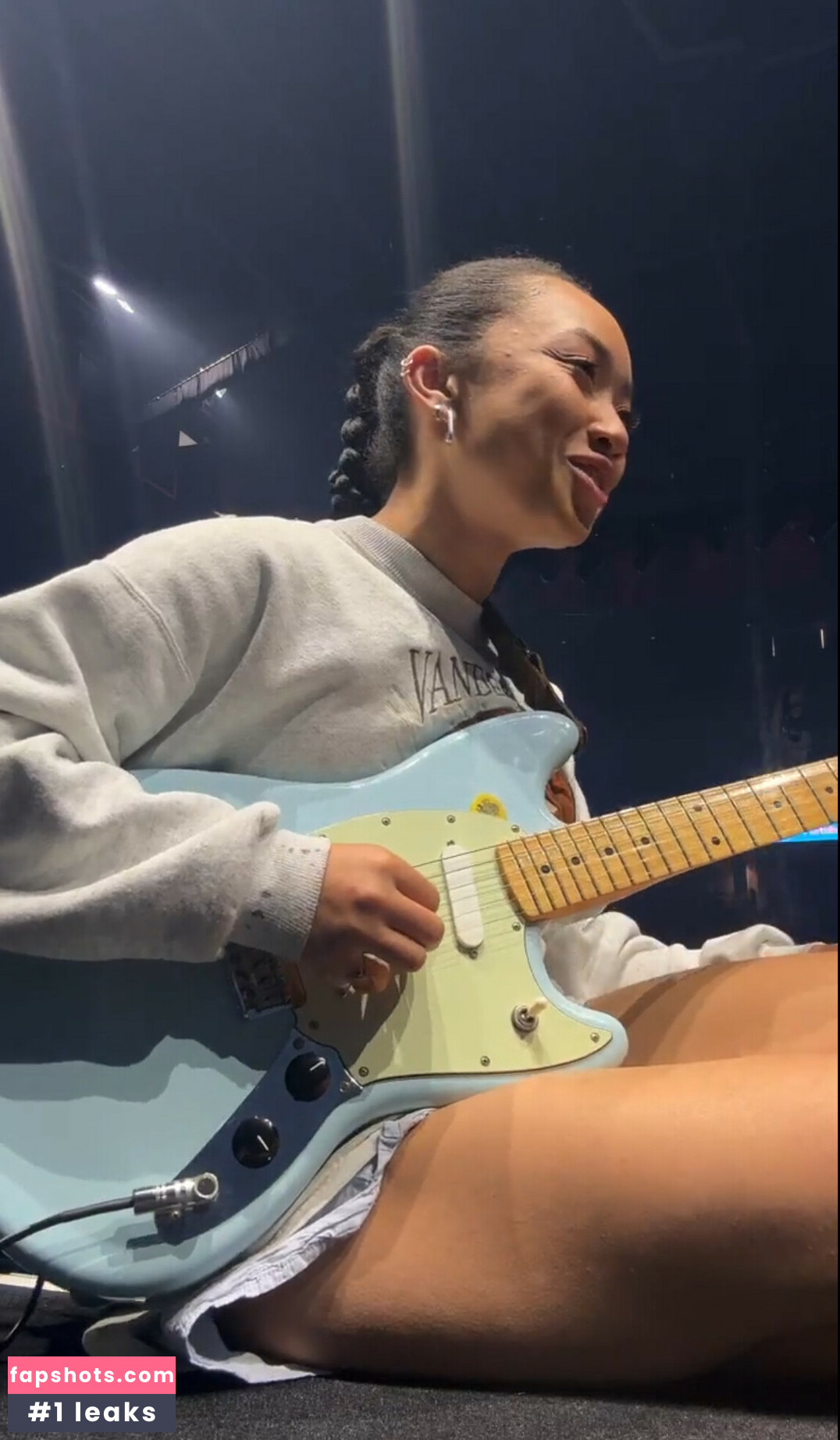 Griff gallery photo #24