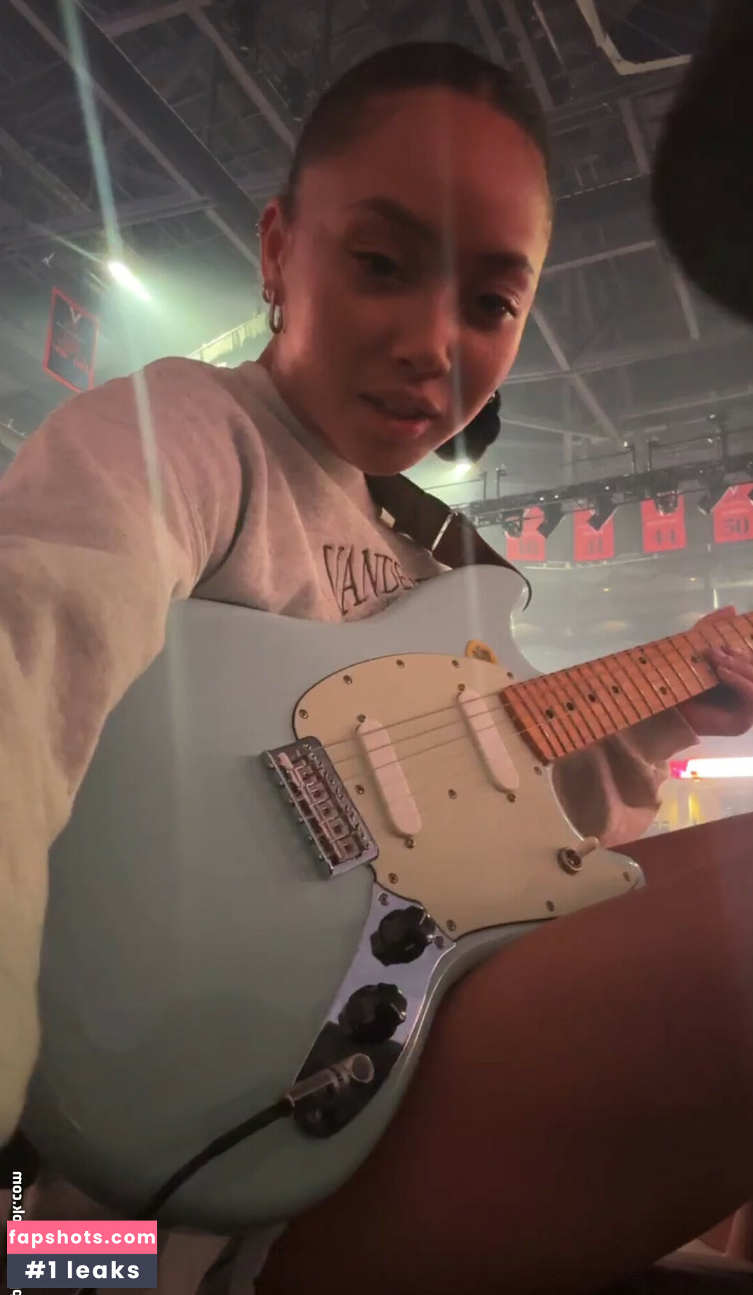 Griff gallery photo #33