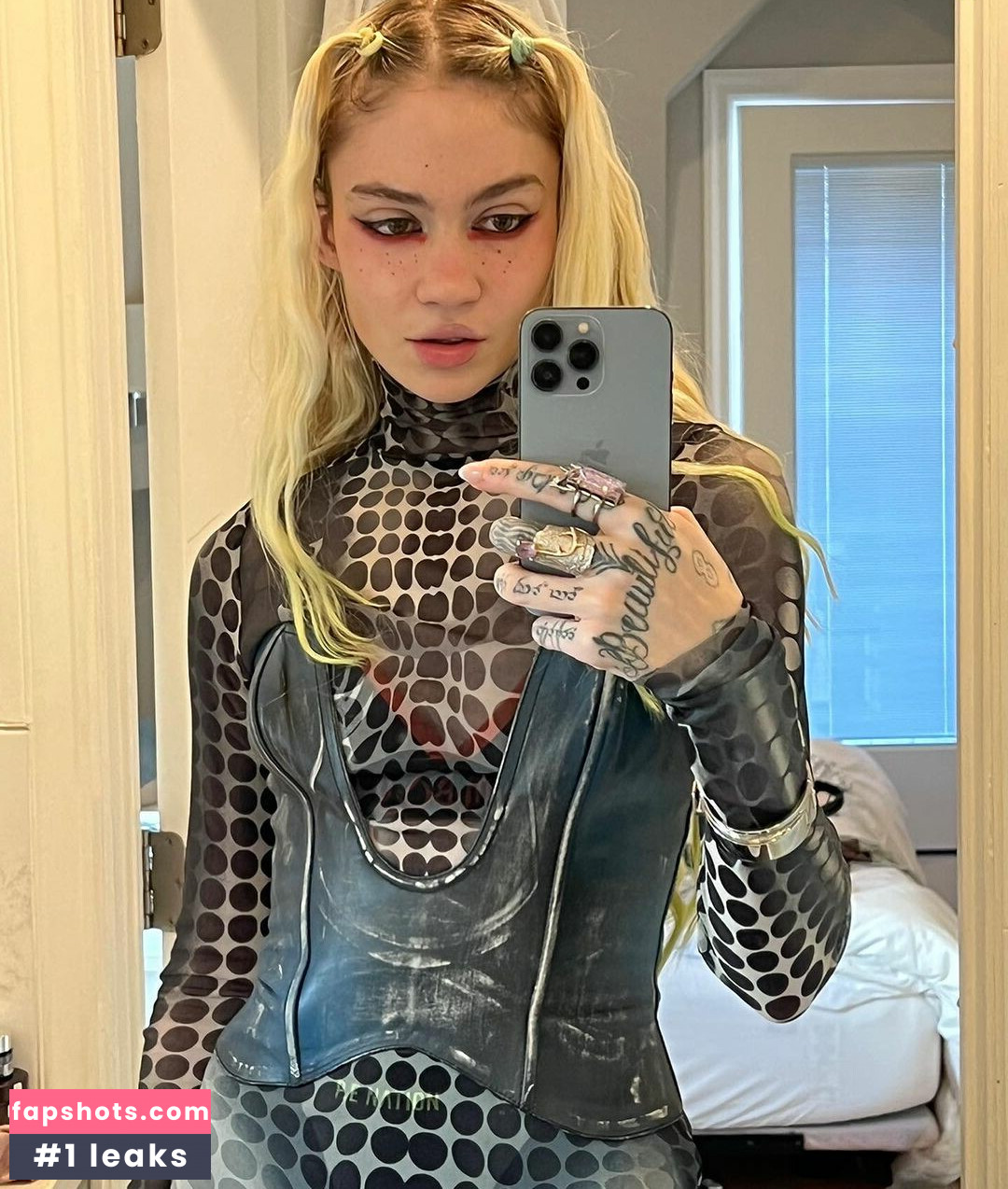 Grimes gallery photo #37