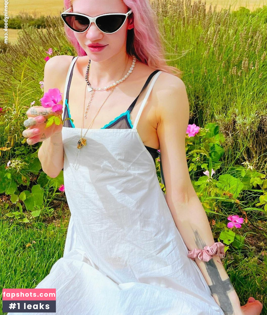 Grimes gallery photo #66