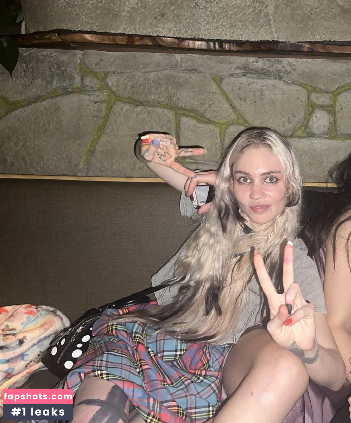 Grimes gallery photo #8