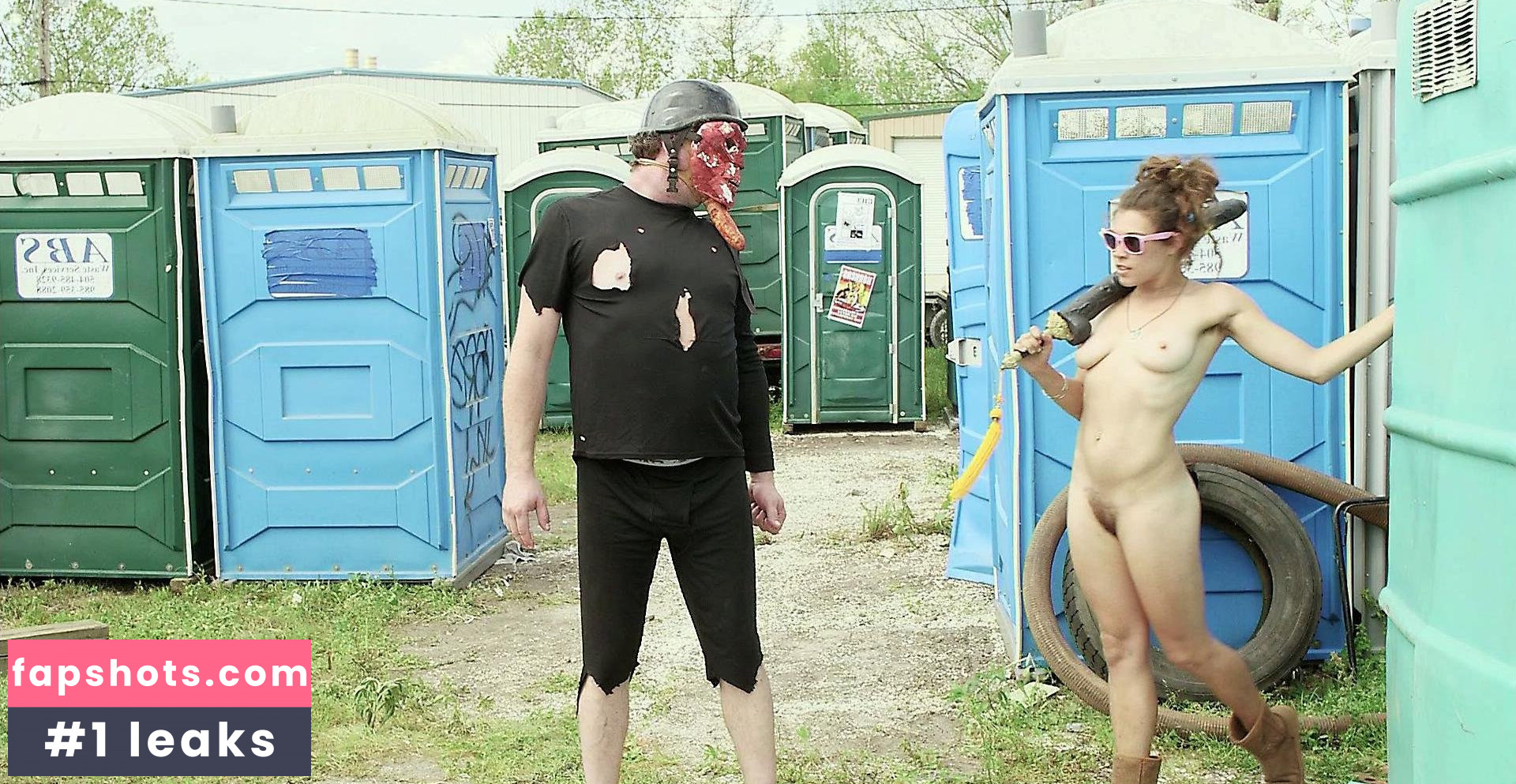 Grub Muffin nude babe gallery