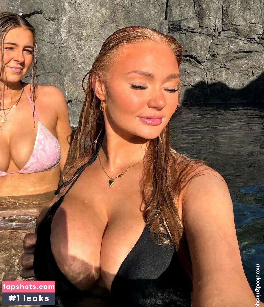 Gudrun Svava gallery photo #9